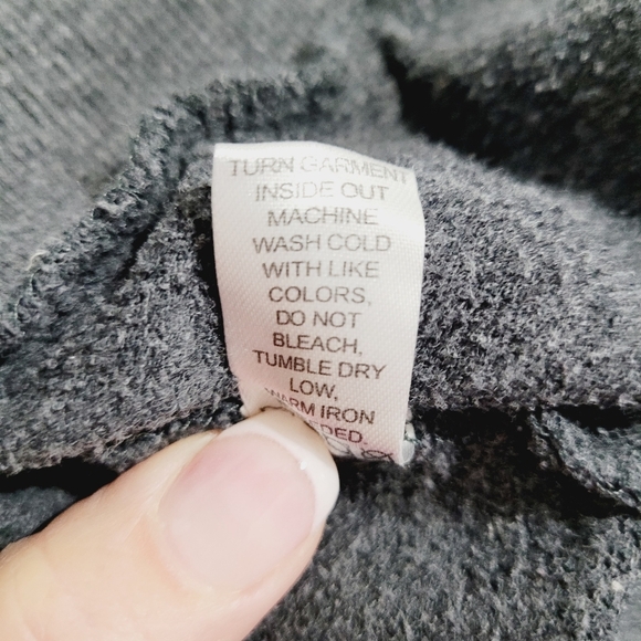 Reflex Womens Gray Sweatshirt Off Shoulder Love Embroidered On Sleeve Size Small - Picture 11 of 11